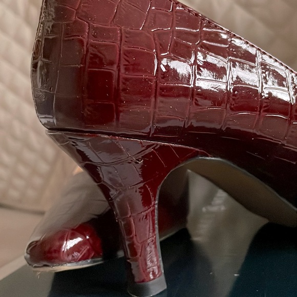 Like New Burgundy Patent Heels from Karen Scott - Picture 9 of 9